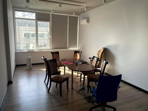 коммерческая по адресу Днепровская набережная ул., 14-Б