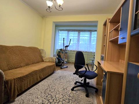 квартира за адресою Чернівці, Героїв Крут бульв. (Героїв Сталінграду), 10