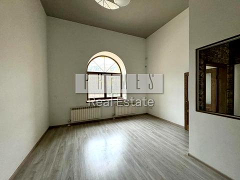 коммерческая по адресу Воздвиженская ул., 20а