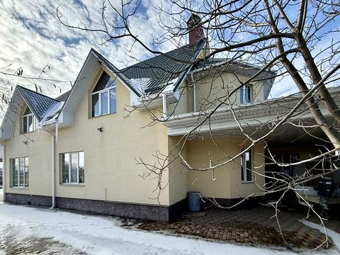 будинок за адресою Центральна