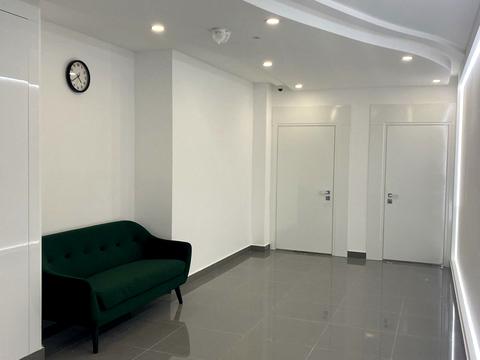 комерційна за адресою Центральна вул., (Будинок 3)