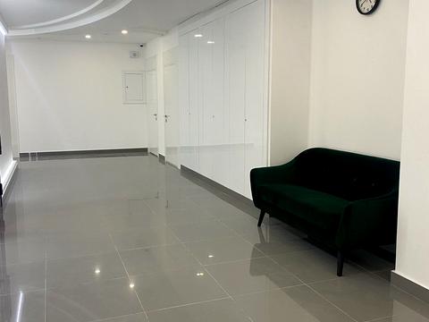 комерційна за адресою Центральна вул., (Будинок 3)