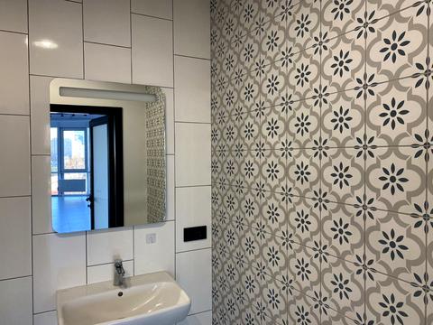 комерційна за адресою Центральна вул., (Будинок 3)