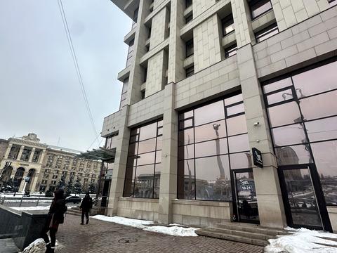 коммерческая по адресу майдан Незалежності пл., 2