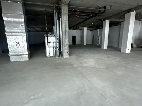 коммерческая по адресу майдан Незалежності пл., 2