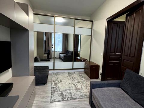 квартира за адресою Адама Міцкевича вул., 1