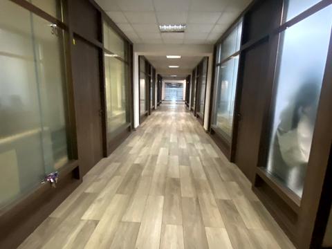 комерційна за адресою Кардинала Любомира Гузара вул., 33