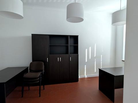 коммерческая по адресу Валовая ул., 21