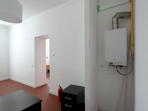 коммерческая по адресу Валовая ул., 21