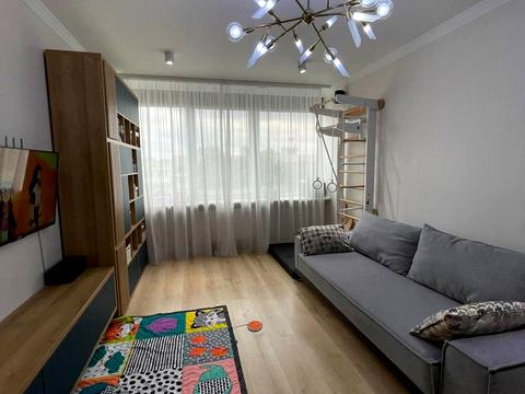 квартира за адресою Героїв Майдану вул. (Червоноармійська), 226а