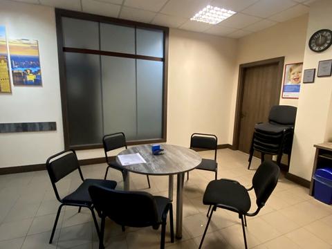 коммерческая по адресу Кардинала Любомира Гузара ул., 33