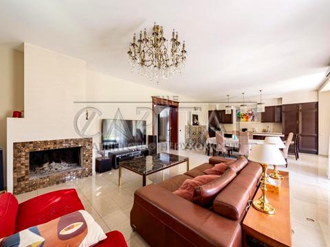 будинок за адресою Богатирська вул.