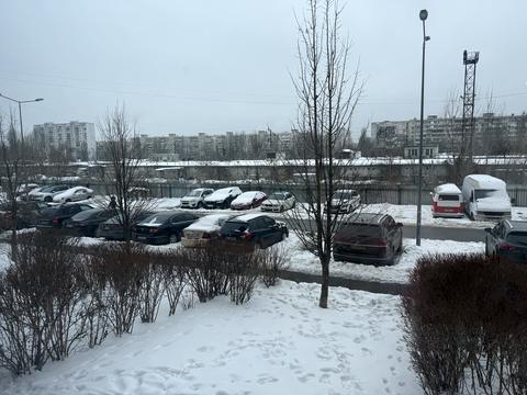 комерційна за адресою Соборності просп. (Возз'єднання), 17 к2