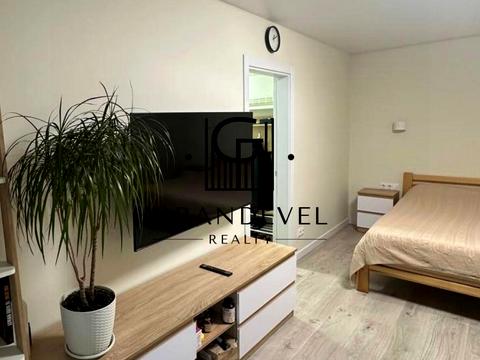 квартира по адресу Олега Мудрака ул. (Генерала Наумова), 41