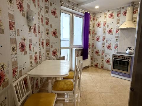 квартира за адресою Київ, Юрія Поправки вул. (Миколи Лебедєва), 4/39-А