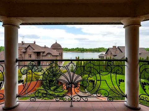 будинок за адресою Нова вул.