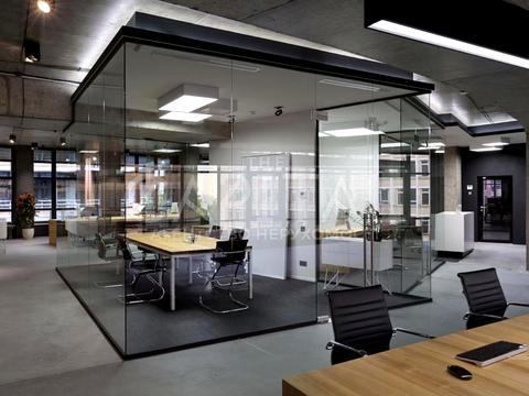 комерційна за адресою Євгена Коновальця вул. (Щорса), 36