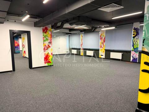 комерційна за адресою Київ, Саксаганського вул., 3