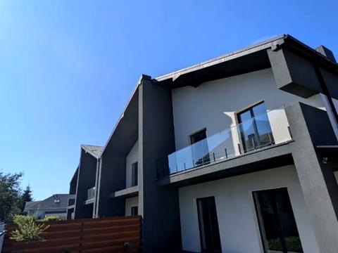 будинок за адресою Героїв УПА вул.