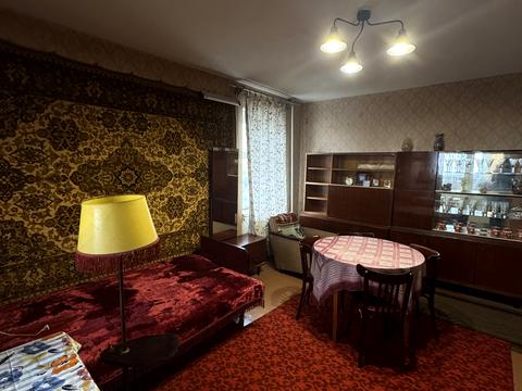 квартира за адресою Князя Володимира Великого просп., 88