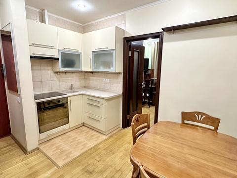 квартира за адресою Макіївська вул., 8