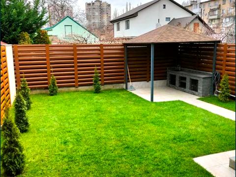 дом по адресу линия 13-ая ул., 26