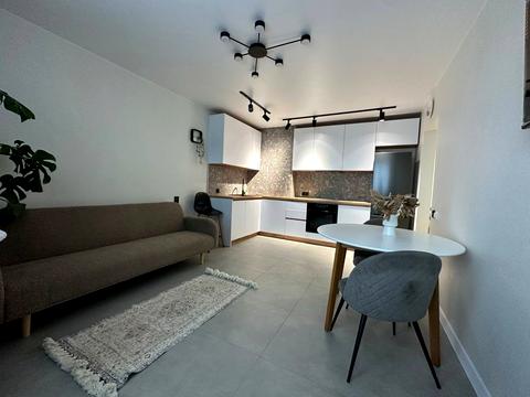 квартира за адресою Ревуцького вул., 54