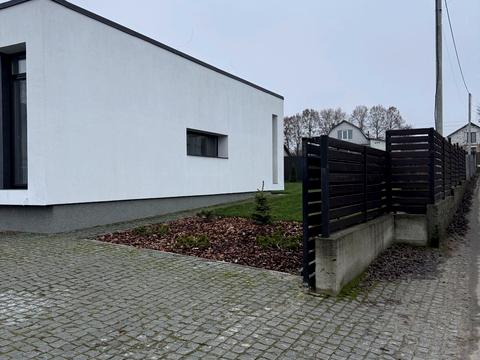 дом по адресу  ул. (Первомайская)