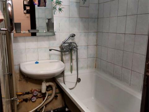 квартира за адресою Героїв полку "Азов" вул. (Маршала Малиновського), 3