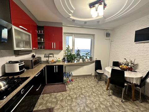 квартира за адресою Старобілоуська вул., 61А