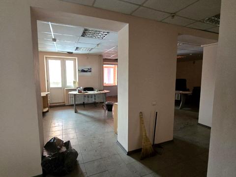 комерційна за адресою Героїв Харкова просп. (Московський), 64а