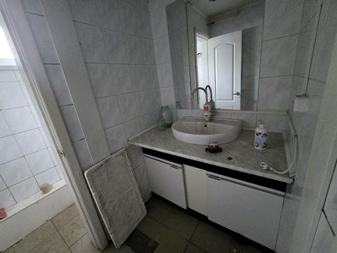 комерційна за адресою Героїв Харкова просп. (Московський), 64а