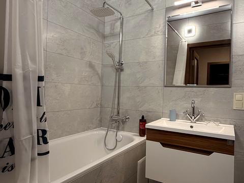 квартира за адресою Олександра Олеся вул., 9-А