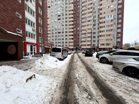 комерційна за адресою Балтійський пров., 3