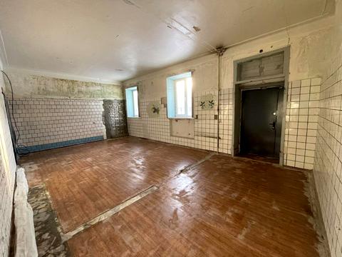 комерційна за адресою Семафорна вул., 5