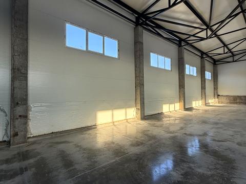 комерційна за адресою Білогородська вул., 45