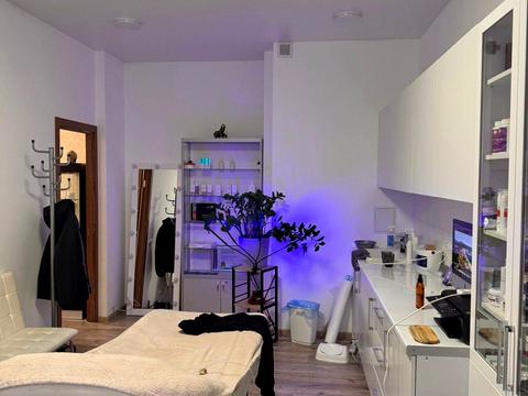 комерційна за адресою Коломийський пров., 17/31а