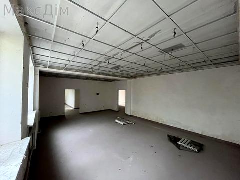 коммерческая по адресу Леси Украинки ул., 5