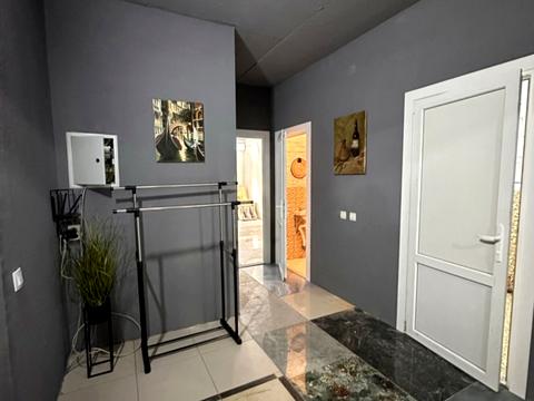 комерційна за адресою Прорізна вул., 13