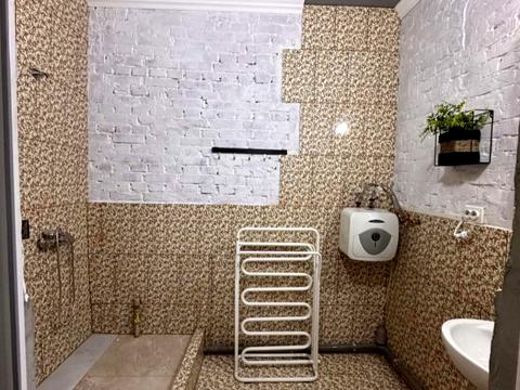 комерційна за адресою Прорізна вул., 13