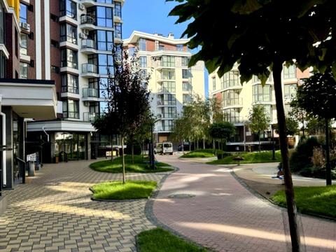 комерційна за адресою Прорізна вул., 13