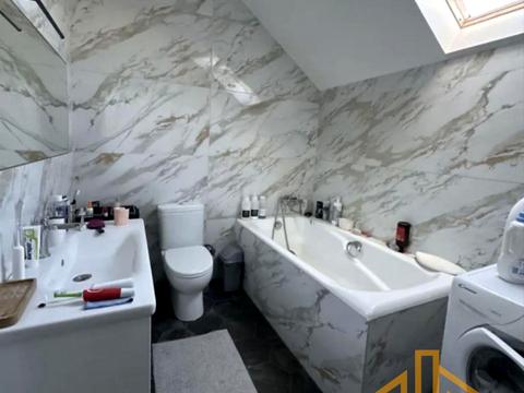 дом по адресу Героїв 128-ї Бригади ул. (8 Березня)