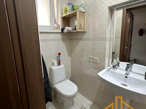 дом по адресу Героїв 128-ї Бригади ул. (8 Березня)