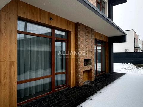 дом по адресу Лунная ул., 10