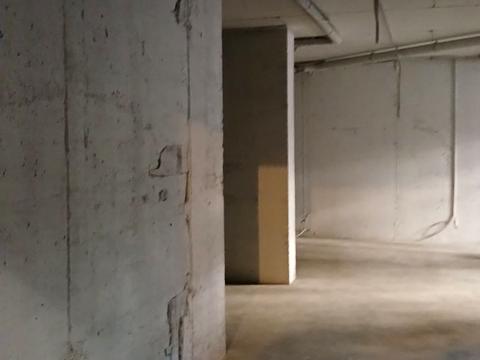 комерційна за адресою Західна вул., 10