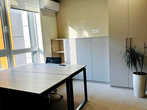 комерційна за адресою Джона Маккейна вул. (Івана Кудрі), 3-А