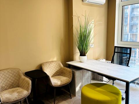 комерційна за адресою Джона Маккейна вул. (Івана Кудрі), 3-А