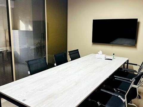 комерційна за адресою Джона Маккейна вул. (Івана Кудрі), 3-А