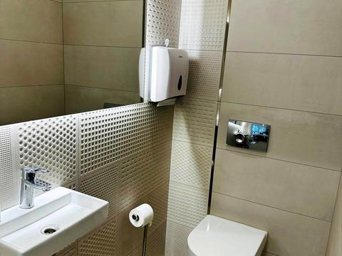 комерційна за адресою Джона Маккейна вул. (Івана Кудрі), 3-А