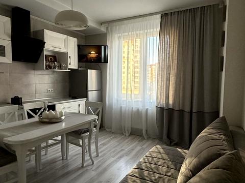 квартира по адресу Вячеслава Черновола ул., 27